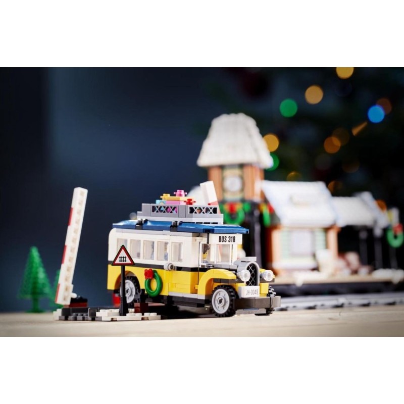 LEGO Creator Expert 10259 Winter Village Station et les autres sets de Noël  disponibles sur le Shop@Home - HelloBricks