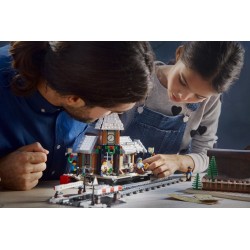 LEGO ® Creator Expert Winterdorp Station - 10259