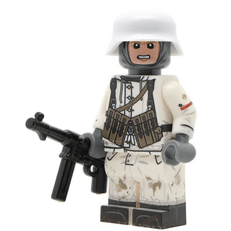 WW2 Winter German MP40 Minifigure