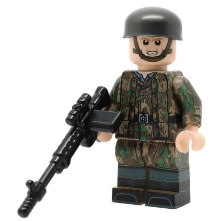 WW2 Fallschirmjäger Minifigure (Version 2) WW2 Fallschirmjäger Minifigure (Version 2)