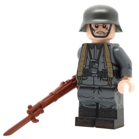 WW1 German Soldier (Assault order)