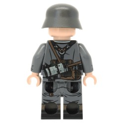 WW2 German NCO (Mid-late War) Minifigure