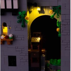 Light My Bricks - Lighting set suitable for LEGO Lion Knights' Castle 10305