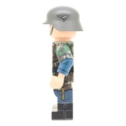 WW2 Luftwaffe Field Division Soldier in Zeltbahn Minifigure