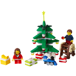 LEGO ® Decorating the Christmas Tree