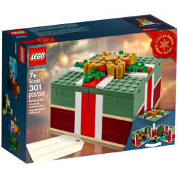 LEGO ® Christmas Train Ride